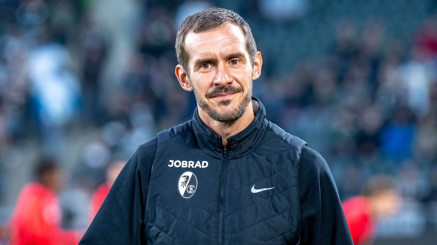 Freiburg-Trainer Julian Schuster sah einen klaren Testspielsieg seiner Freiburger gegen Karlsruhe. (Archivfoto) Foto: David Inde