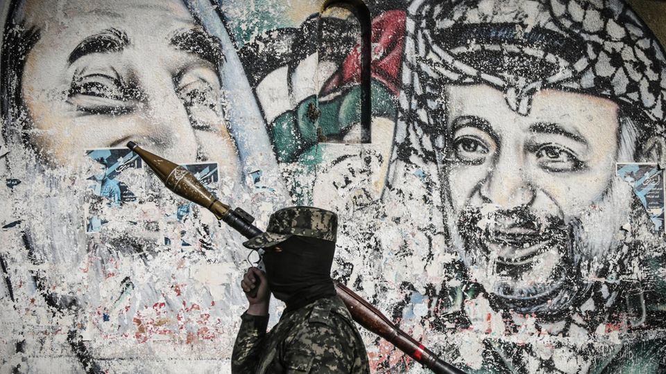 Der Führer der palästinensischen Befreiungsorganisation PLO, Jassir Arafat, als Graffiti in Gaza Der Führer der palästinensischen Befreiungsorganisation PLO, Jassir Arafat, als Graffiti in Gaza