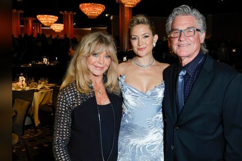 Kate Hudson konnte sich auf die Unterstützung von Goldie Hawn (li.) und Kurt Russell verlassen.