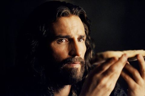 Jim Caviezel verkörpert in "Die Passion Christi" Jesus. In der Fortsetzung ist er womöglich doch nicht dabei.