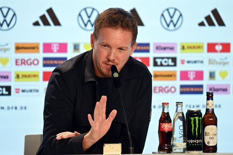 Julian Nagelsmann berichtet über seine Torwart-Pläne. Foto: Federico Gambarini/dpa