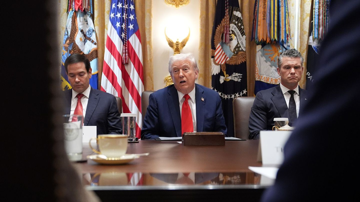 Trump sagt, man müsse den Demokraten "einen kleinen Vorgeschmack ihrer eigenen Medizin geben". Foto: Evan Vucci/AP/dpa