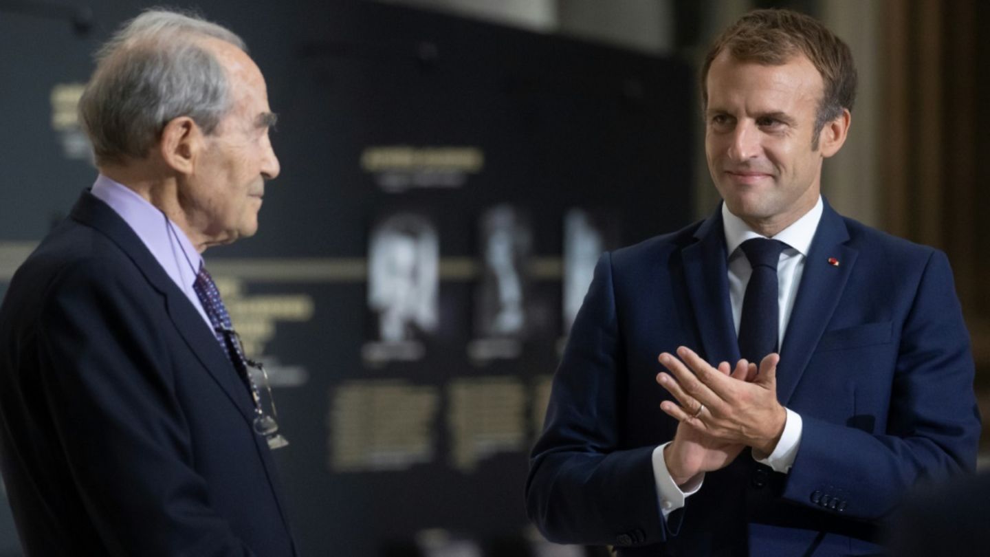 Robert Badinter (l.) und Emmanuel Macron