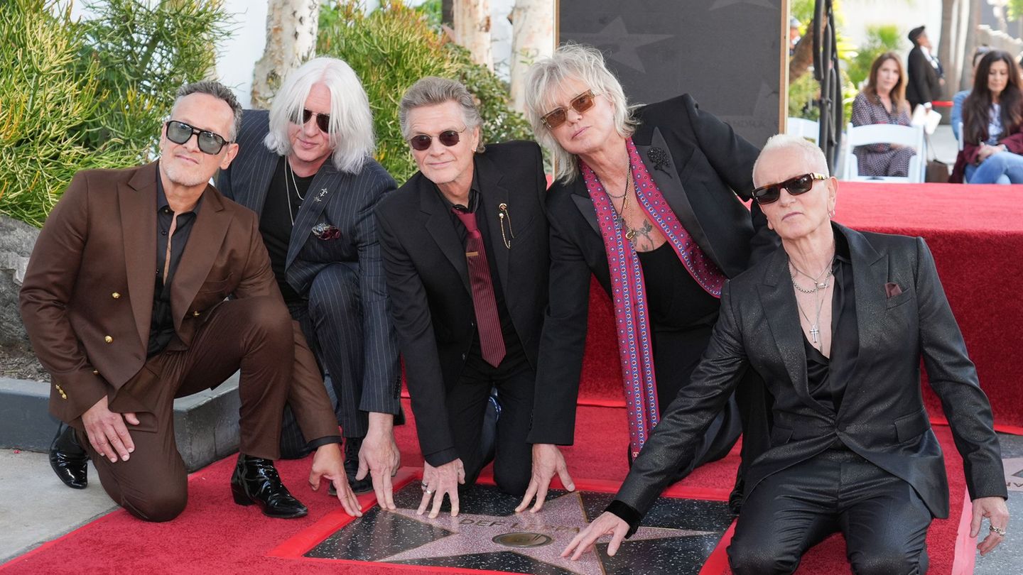 Die Rocker von Def Leppard haben nun in Hollywood einen festen Platz. Foto: Chris Pizzello/Invision/AP/dpa