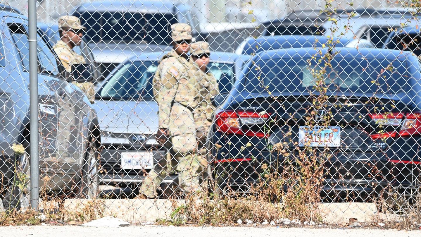 Soldaten der Nationalgarde in Broadview nahe Chicago