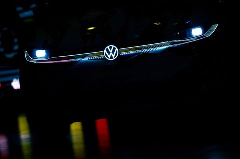 Die E-Auto-Bestellungen ziehen bei VW weiter kräftig an. (Archivbild) Foto: Sven Hoppe/dpa