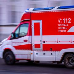 Der 64 Jahre alte Pedelec-Fahrer konnte von den Rettungskräften nicht mehr wiederbelebt werden. (Symbolbild) Foto: Jens Büttner/