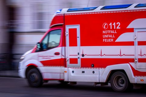Der 64 Jahre alte Pedelec-Fahrer konnte von den Rettungskräften nicht mehr wiederbelebt werden. (Symbolbild) Foto: Jens Büttner/