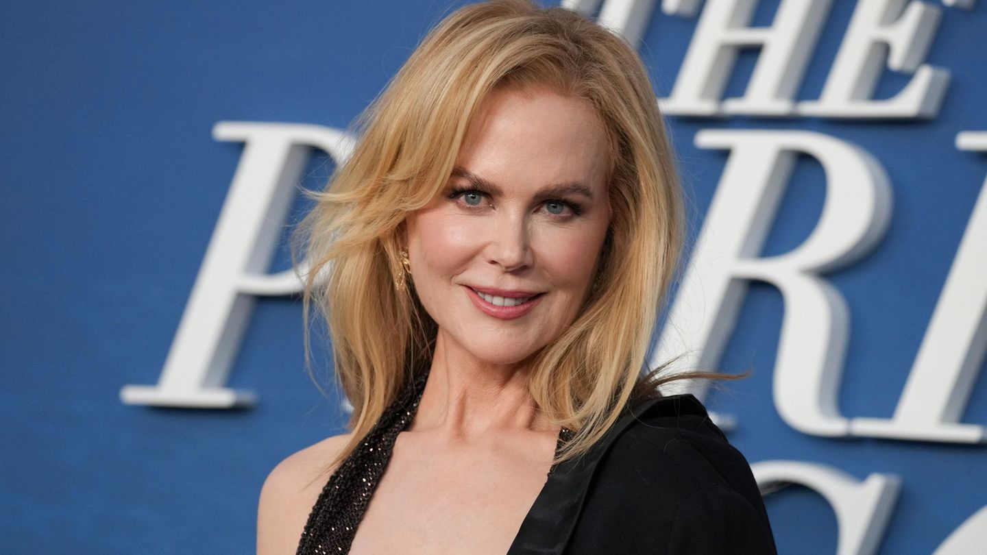 Nicole Kidman steht heute aufrecht und versucht sich nicht mehr kleiner zu machen. (Archivbild) Foto: Jordan Strauss/Invision/dp