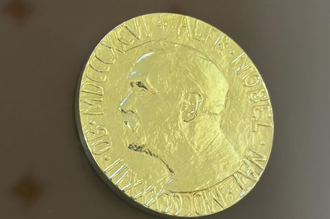Friedensnobelpreis: Duplikat einer Nobelmedaille