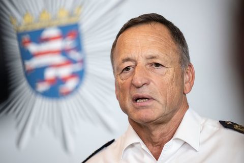 Gegen Frankfurter Beamte wird ermittelt (Archivbild) Foto: Boris Roessler/dpa