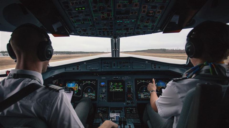 Pilot packt aus: Hatte schon Sekundenschlaf im Anflug Piloten