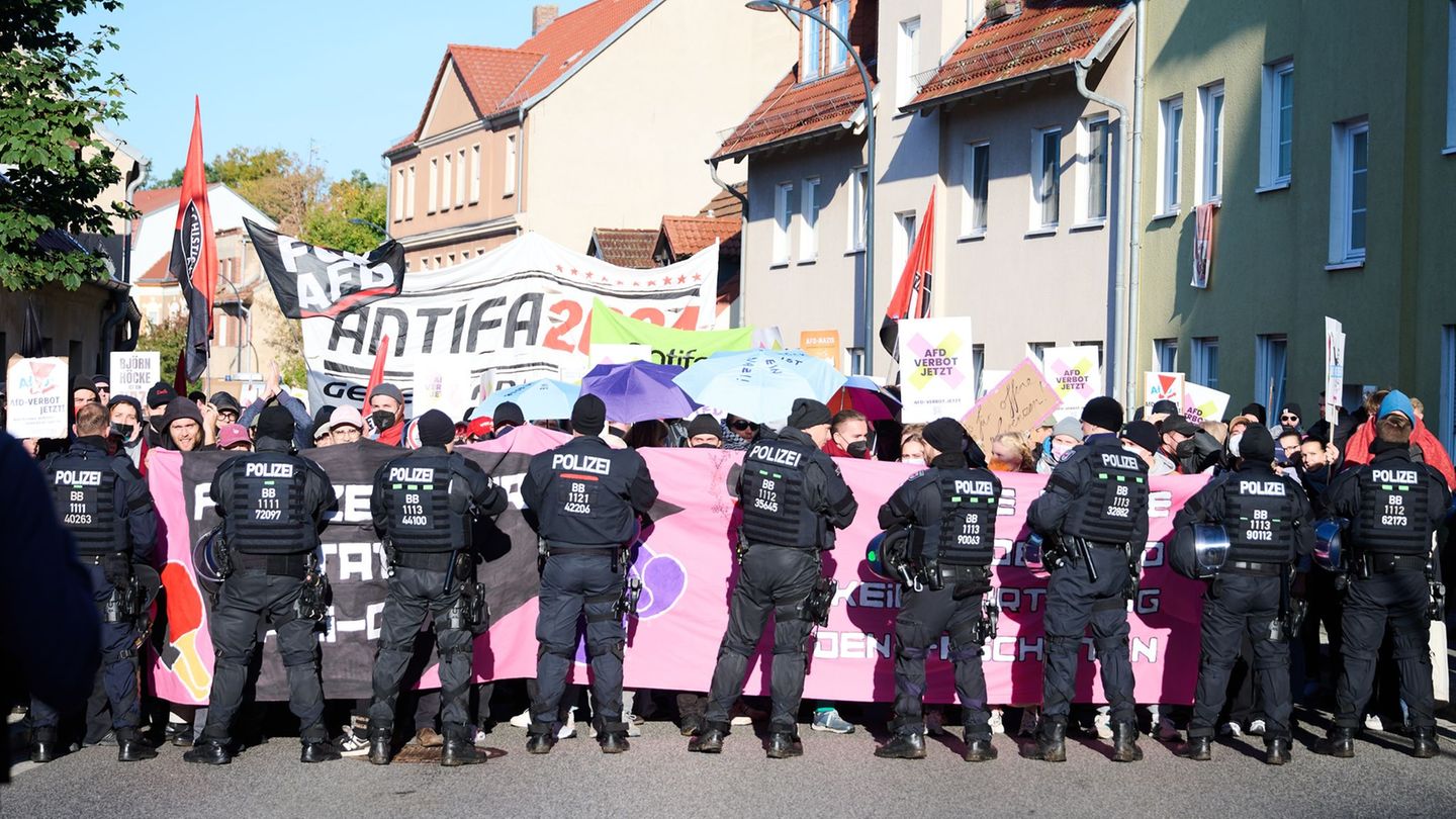 Bereits in der Vergangenheit gab es Protest gegen einen Parteitag der Berliner AfD im brandenburgischen Jüterbog. (Archivbild) F