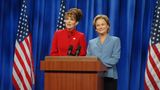 Amy Poehler als Hillary Clinton