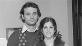 Die Comedians Bill Murray und Gilda Radner treten gemeinsam in Saturday Night Live auf.