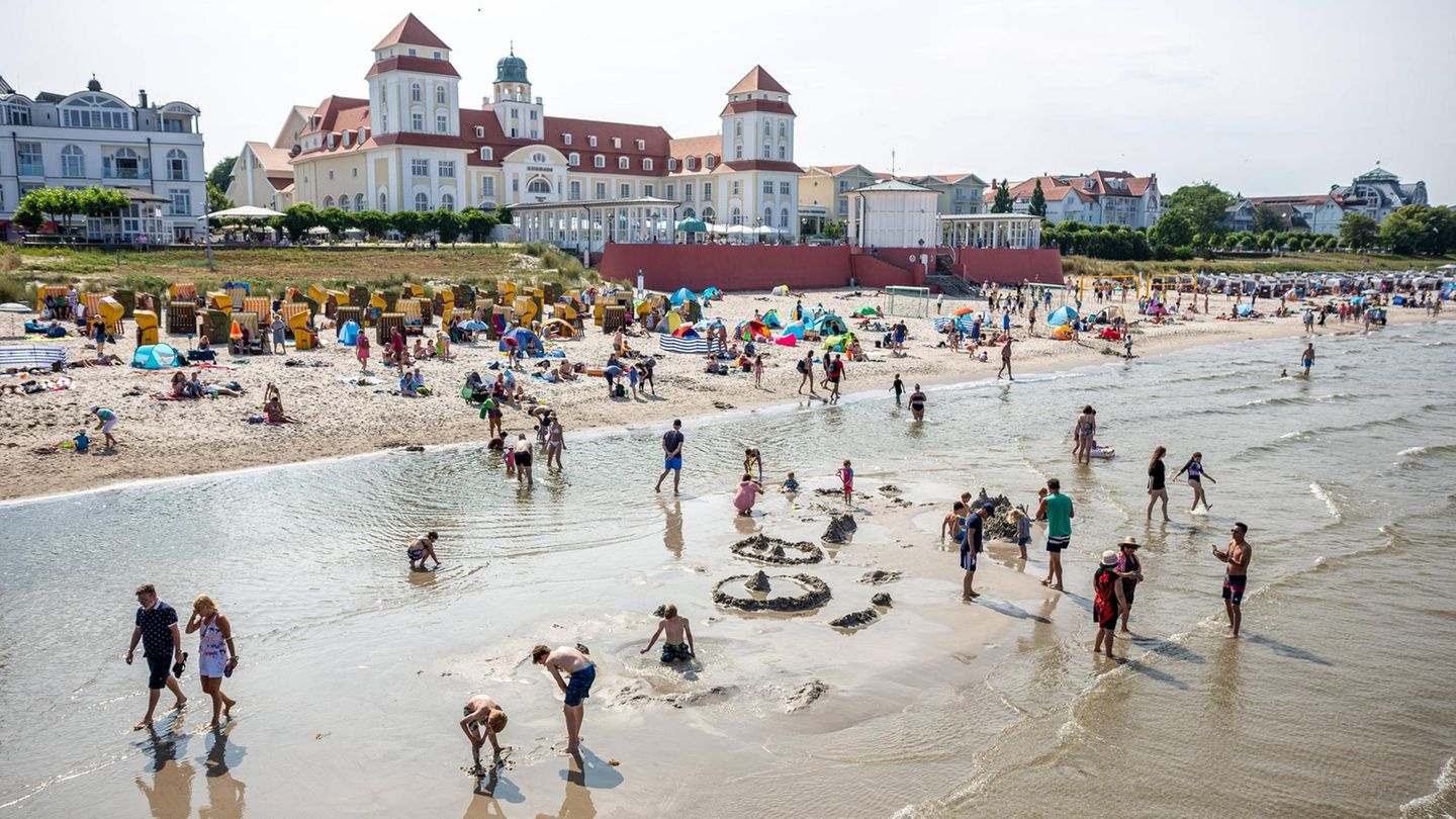 Das Gemeinde-Fachblatt "Kommunal" hat ein Tourismus-Ranking von Tausenden von Kleinstädten erstellt. Ergebnis: Binz auf Rügen ist der beliebteste Ferienort Deutschlands 