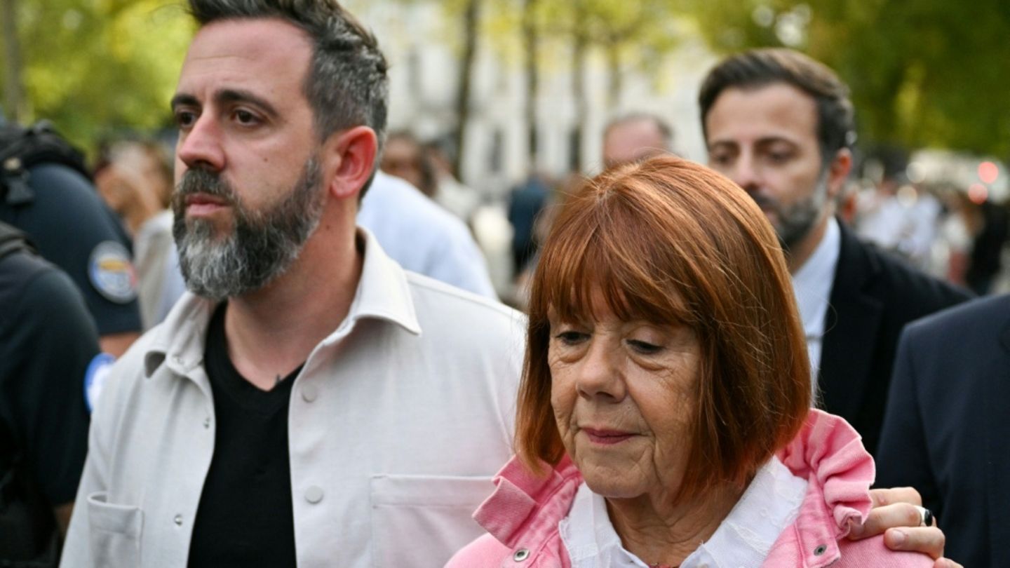 Gisèle Pelicot und einer ihrer Söhne