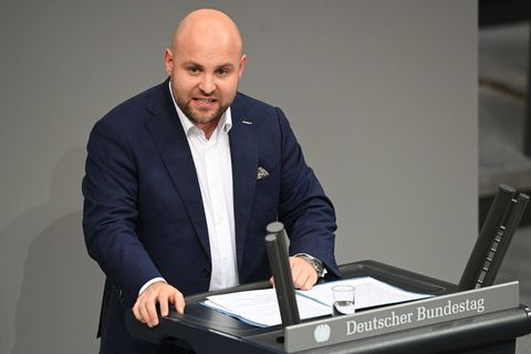 Vertrauter von Parteichefin Alice Weidel und außenpolitischer Sprecher der AfD-Fraktion: Markus Frohnmaier plant Russland-Besuch