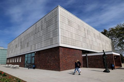 Die Kunsthalle Rostock präsentiert ein internationales Jugend-Kunstprojekt. (Archivbild) Foto: Bernd Wüstneck/dpa