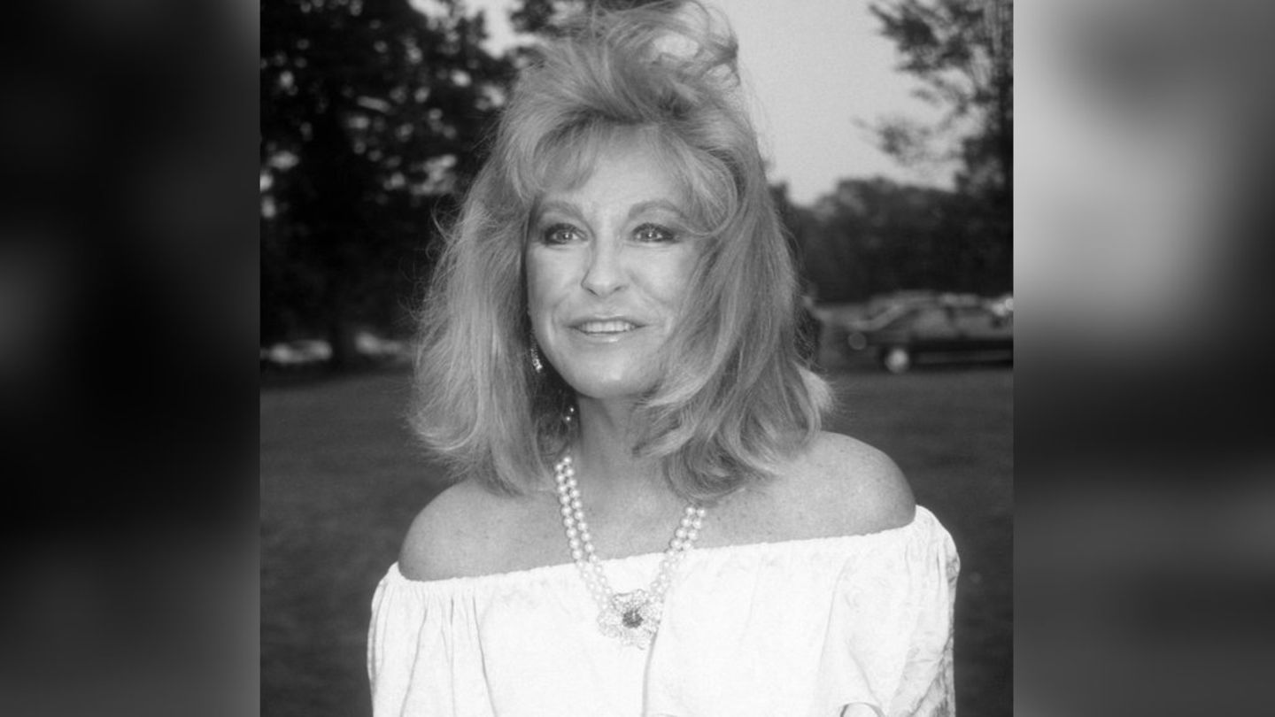 Joan Kennedy’s cause of death revealed: Dementia led to death