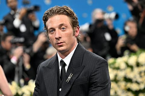 Verkörpert den jungen Bruce Springsteen: Schauspieler Jeremy Allen White. (Archivbild) Foto: Evan Agostini/Invision/dpa