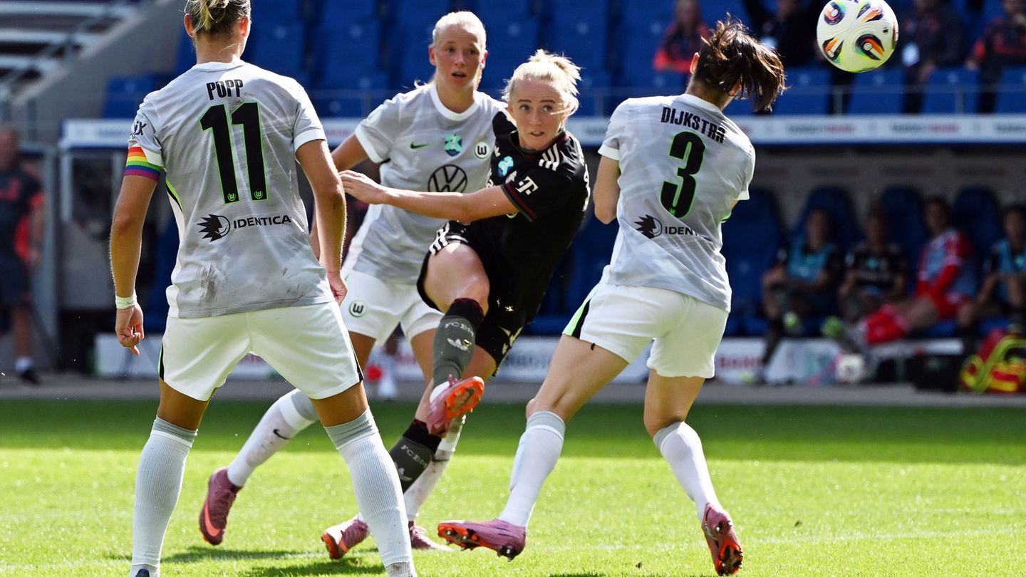 Der Klassiker des deutschen Frauenfußballs: Bayern München gegen den VfL Wolfsburg - hier beim Supercup-Finale im August. Foto: