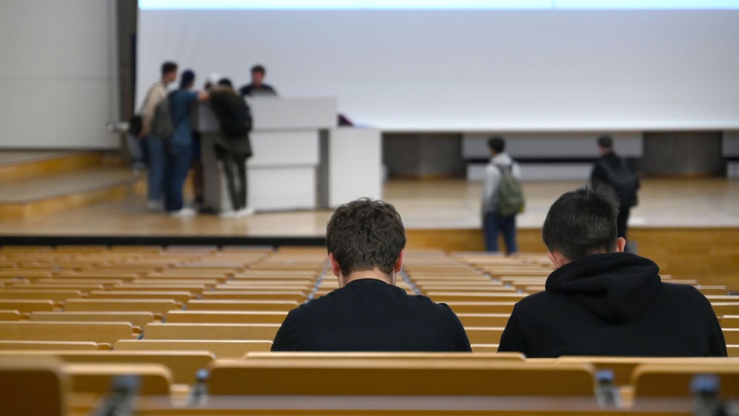 Schätzungsweise 203.000 Studentinnen und Studenten werden insgesamt den Berliner Hochschulen erwartet. (Symbolbild) Foto: Alicia