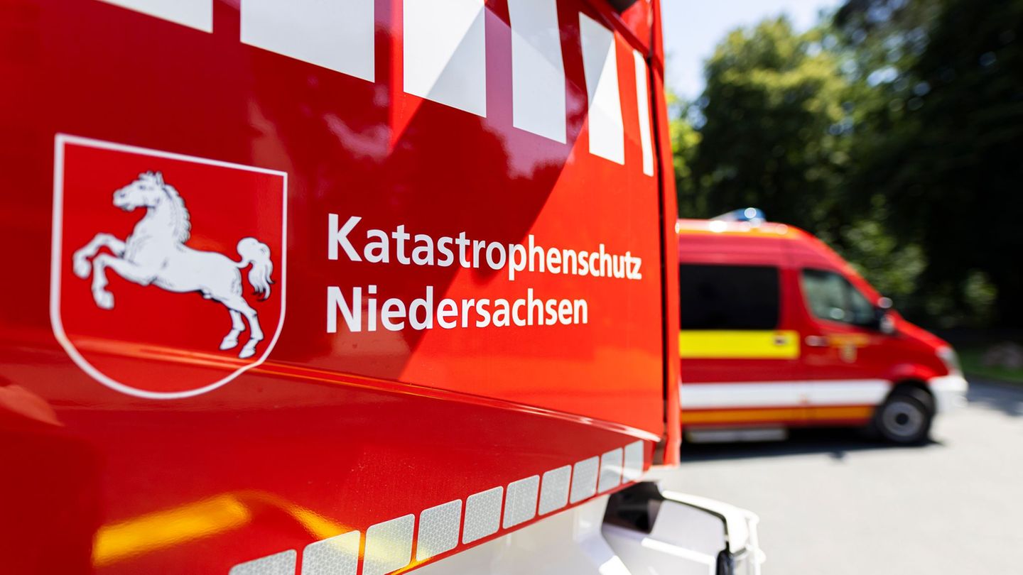 Der Katastrophenschutz in Niedersachsen wird derzeit mit viel Geld modernisiert. (Archivbild) Foto: Michael Matthey/dpa