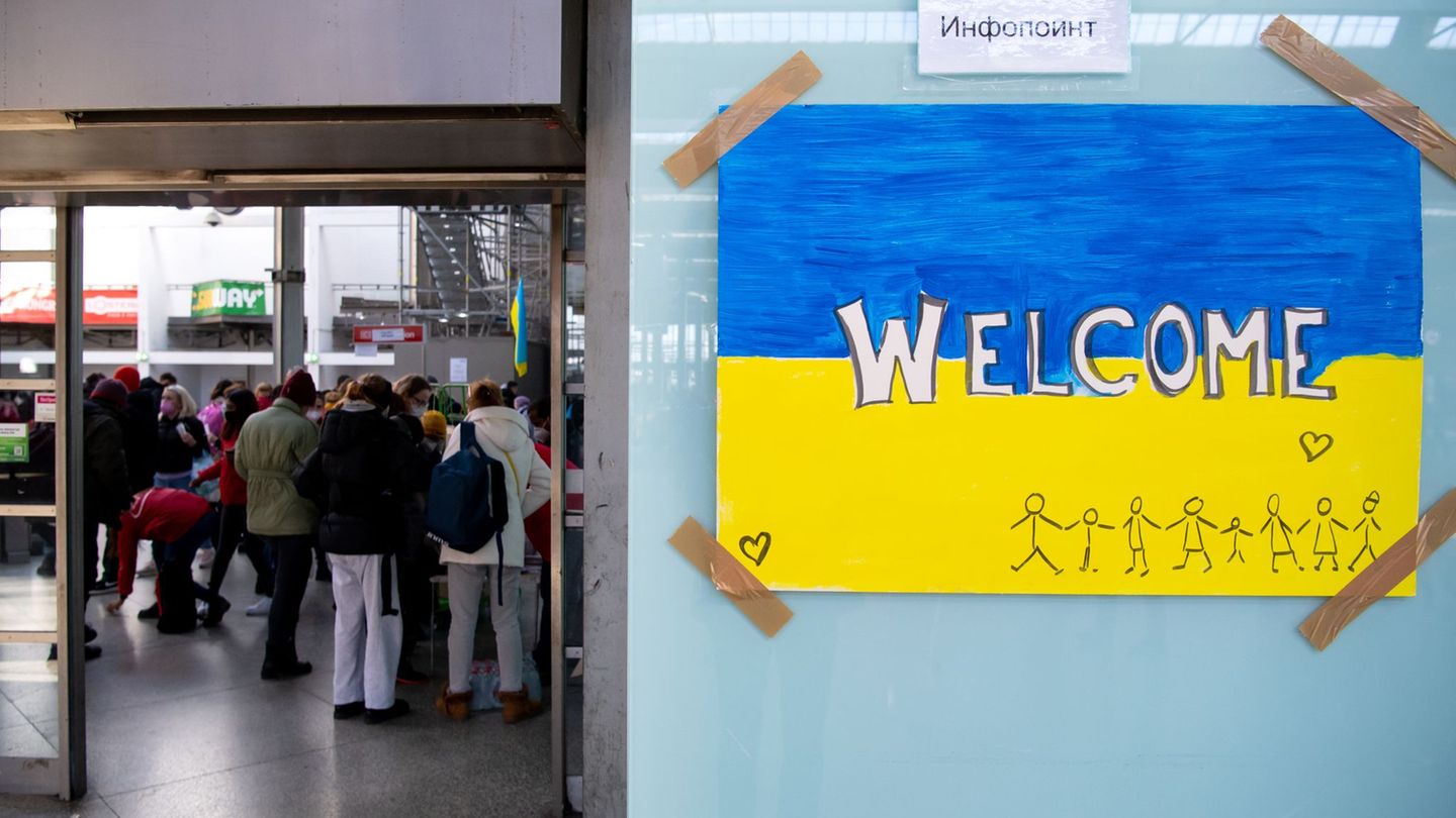 In Thüringen sind im September wieder mehr Menschen aus der Ukraine angekommen. (Symbolbild) Foto: Sven Hoppe/dpa