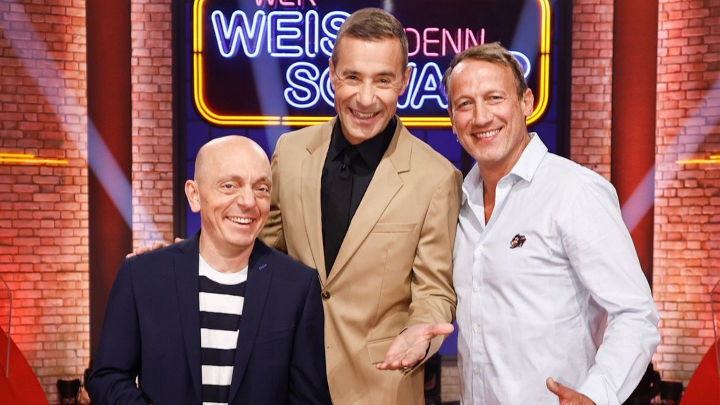 "Wer weiß denn sowas XXL": Moderator Kai Pflaume (M.) und seine Rateteam-Kapitäne Bernhard Hoëcker (l.) und Neuzugang Wotan Wi