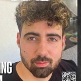 Der inzwischen 24-Jährige wurde zusammen mit seinem besten Freund Evyatar David vom Nova-Festival verschleppt. Anfang des Jahres veröffentlichte die Hamas Aufnahmen, die zeigen, wie beide die Freilassung anderer Geiseln anschauen mussten und die israelische Regierung verzweifelt anflehen, auch für ihre Freilassung zu sorgen