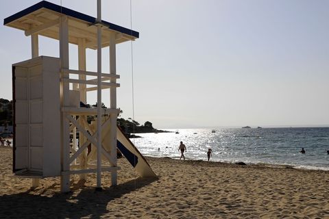 Im Oktober haben an vielen Stränden von Mallorca Rettungsschwimmer ihre Saison bereits beendet. (Symbolbild) Foto: Clara Margais