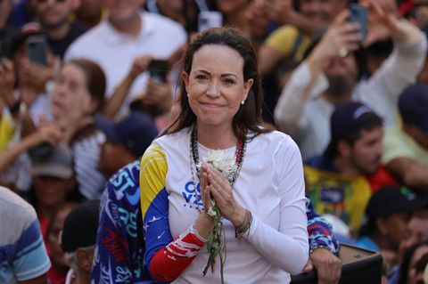 Die Oppositionspolitikerin María Corina Machado aus Venezuela erhält 2025 den Friedensnobelpreis