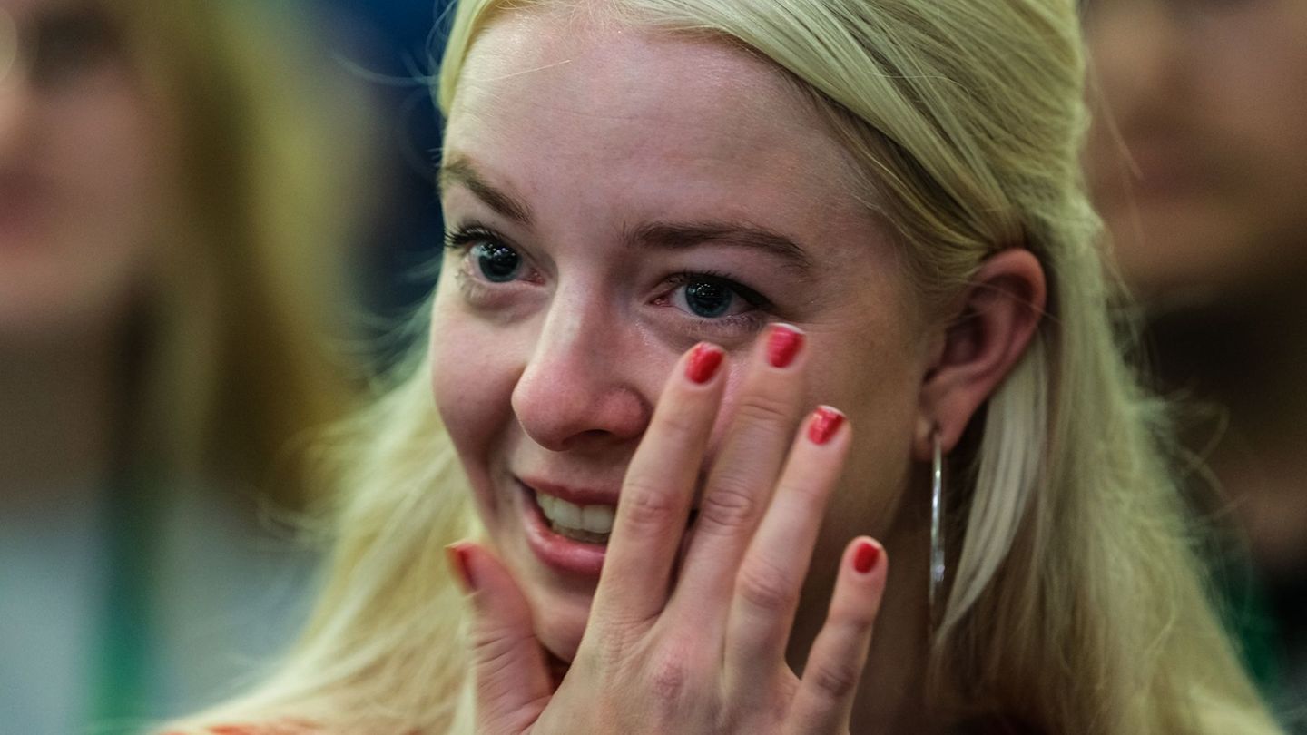 Party juniors: Defiance and tears: Green Youth leader Nietzard’s farewell