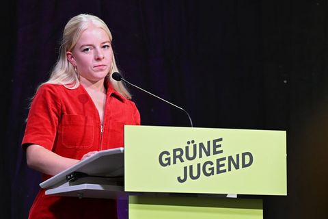 Jette Nietzard bei ihrer Abschiedsrede