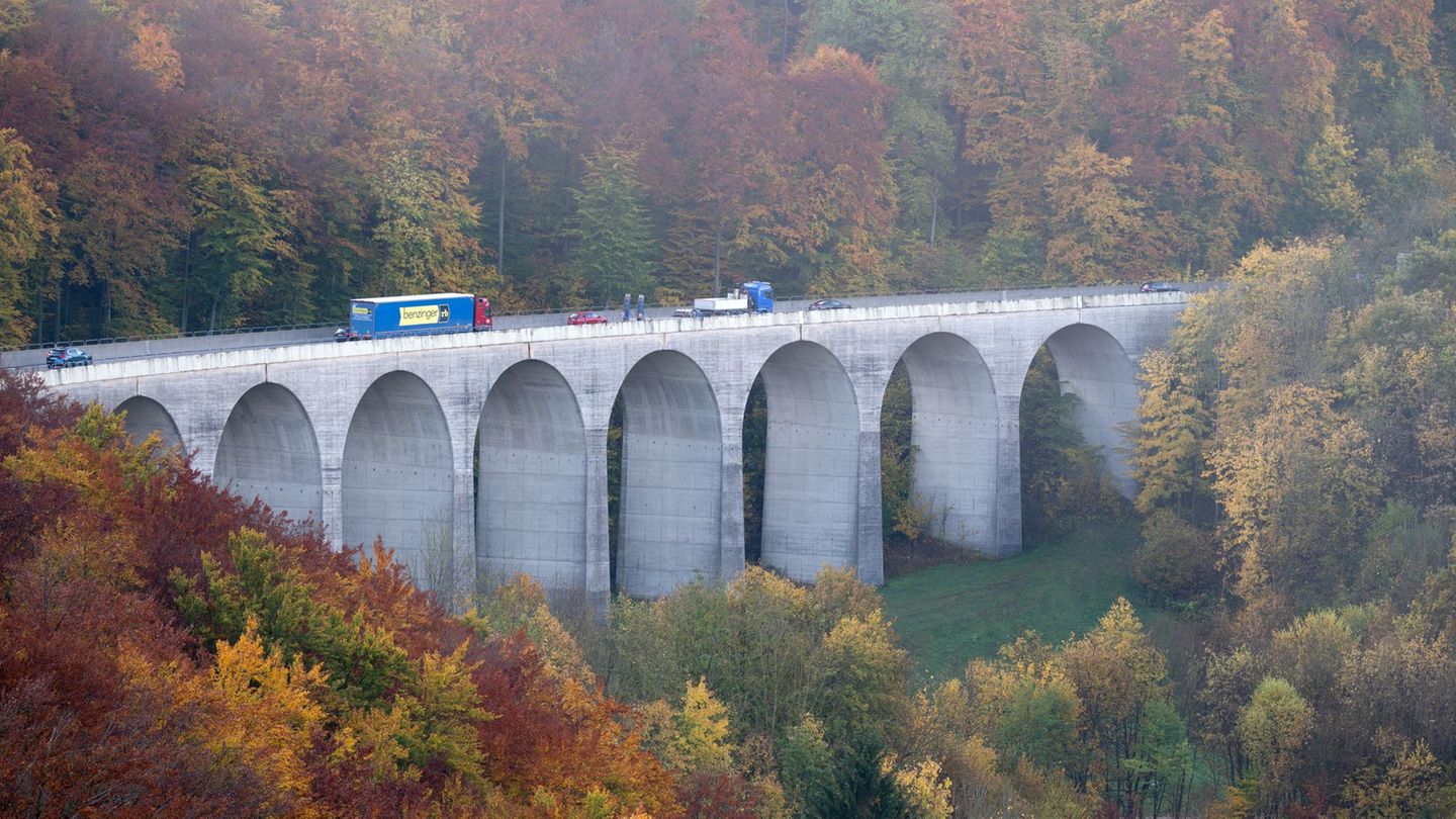 Der Albaufstieg ist bald in einer Richtung gesperrt. (Archivbild) Foto: Bernd Weißbrod/dpa