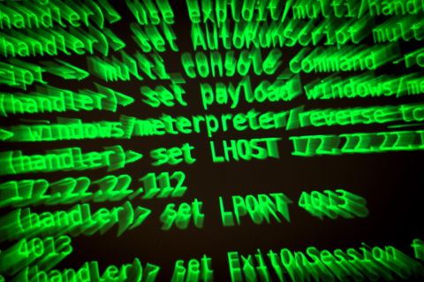 Nach Cyberangriffen müssen Stadtverwaltungen oft im Notbetrieb arbeiten, weil ihre IT-Systeme ausfallen. (Symbolbild) Foto: Sina