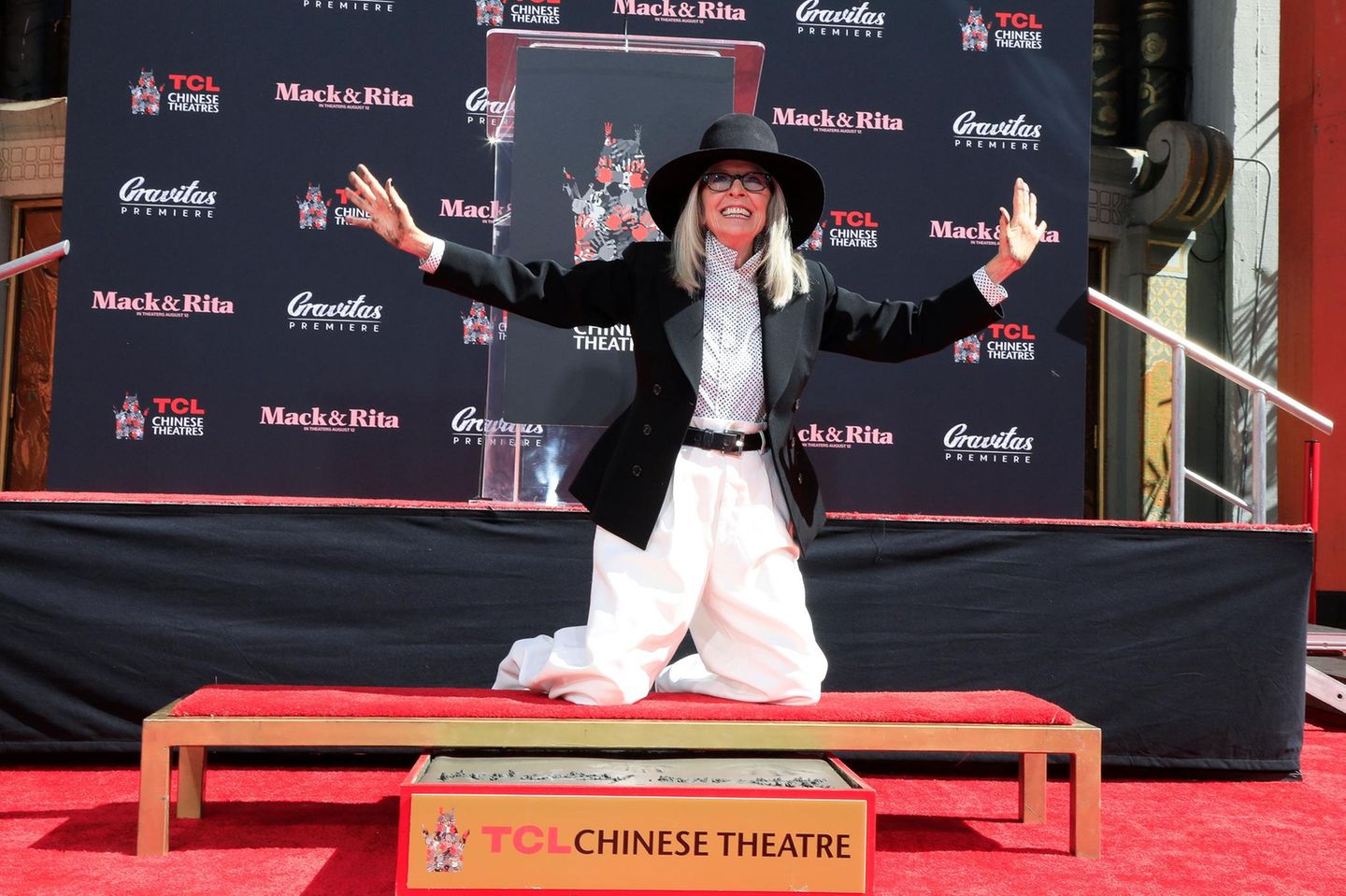 2022 verewigte sie sich vor dem TCL Chinese Theatre in Hollywood mit Hand-und Fußabdruck