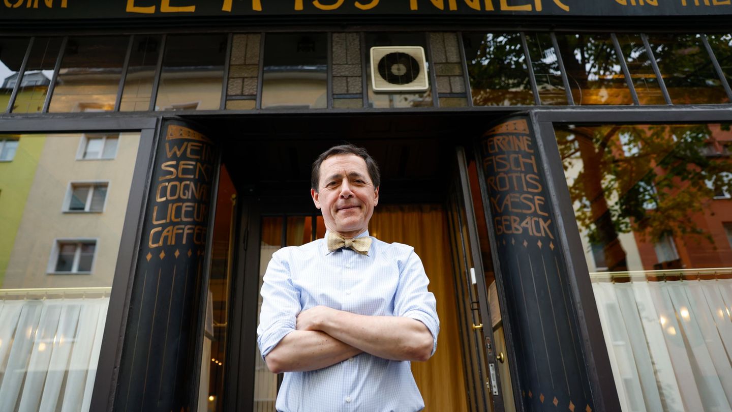 Tips from Monsieur Moissonnier: Cell phones off the table! – This is how you behave in a restaurant