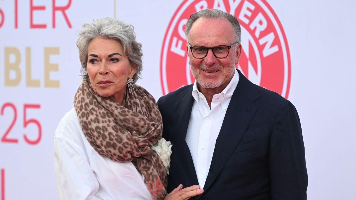 Dankte seiner Ehefrau Martina: Karl-Heinz Rummenigge. Foto: Felix Hörhager/dpa