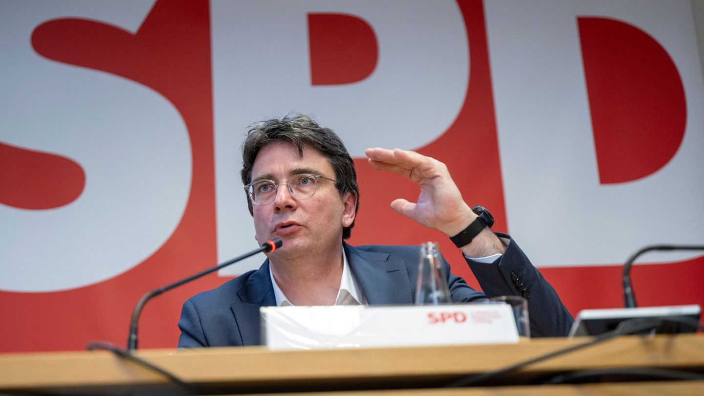 SPD-Politiker Florian von Brunn findet die geplanten Änderungen beim Bürgergeld nicht gut. (Archivbild) Foto: Peter Kneffel/dpa