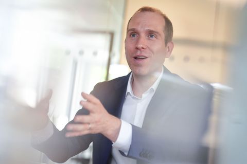 Thering war vor allem Bürgermeister Tschentscher (SPD) vor, den Volksentscheid unterschätzt zu haben. (Archivbild) Foto: Marcus