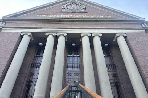 In der Königlich-Schwedischen Akademie der Wissenschaften werden die diesjährigen Wirtschaftsnobelpreisträger benannt. (Archivbi