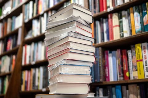 Der Deutsche Buchpreis soll verliehen werden. (Symbolbild) Foto: Frank Rumpenhorst/dpa
