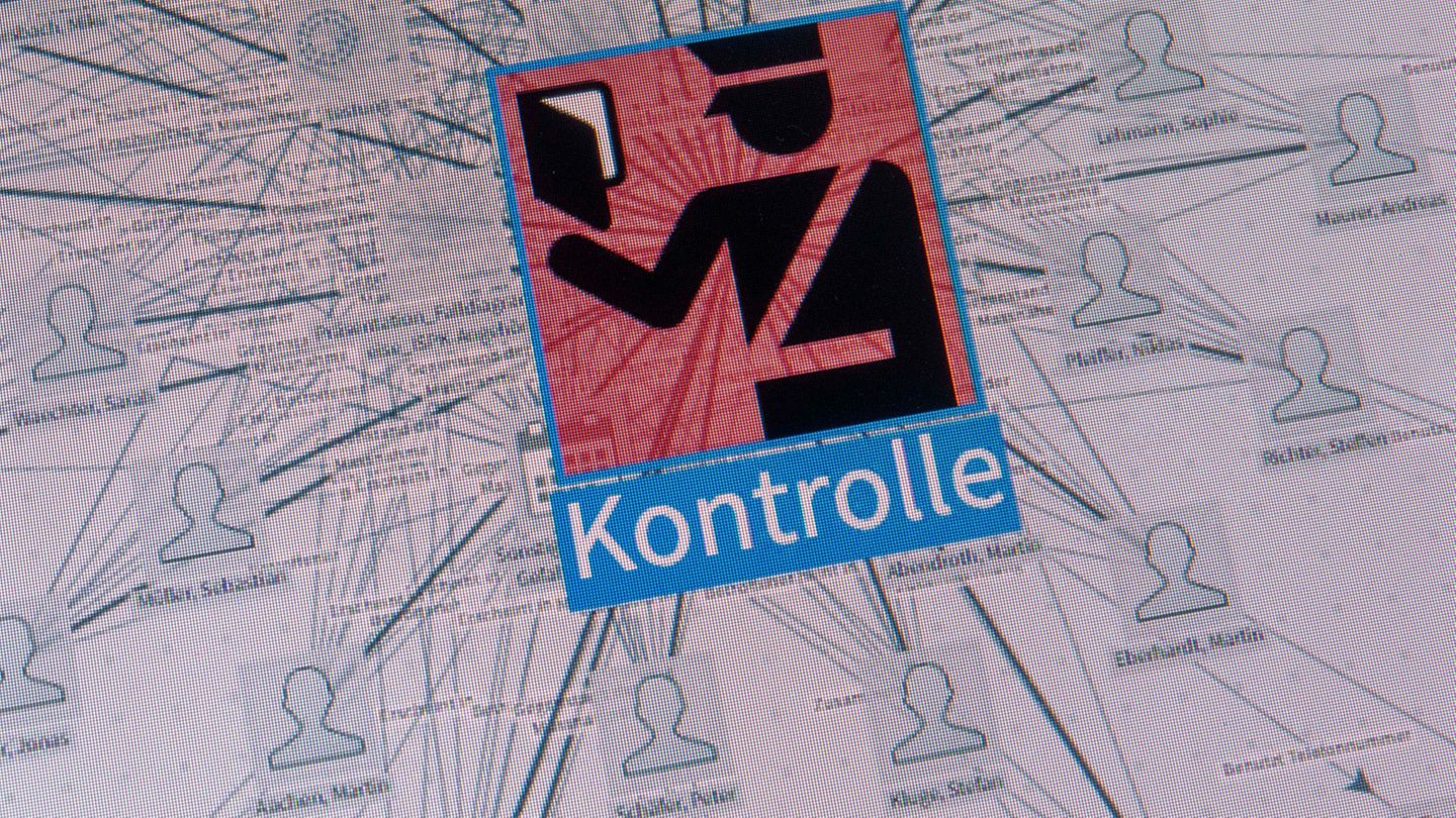 Mit der Analyse-Software lassen sich zig Millionen Datensätze der bayerischen Polizei durchsuchen. (Archivbild) Foto: Peter Knef