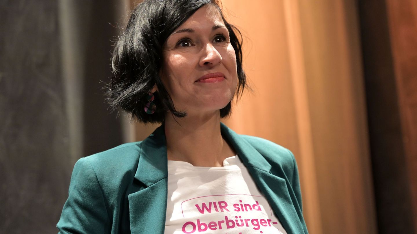 Sie kann nach ihrem deutlichen Wahlsieg in Potsdam strahlen: Noosha Aubel ist neue Oberbürgermeisterin. Foto: Michael Bahlo/dpa