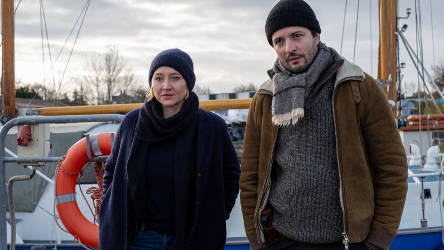 "Solo für Weiss: Gefährliche Gewässer": Nora Weiss (Anna Maria Mühe) und Ben Salawi (Camill Jammal) ermitteln am Hafen.
