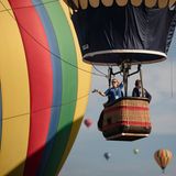 Dicht an dicht: Über 500 Ballons sind bei der Balloon Fiesta am Start. Gefahren wird in zwei Sessions, eine am Morgen, eine am Nachmittag