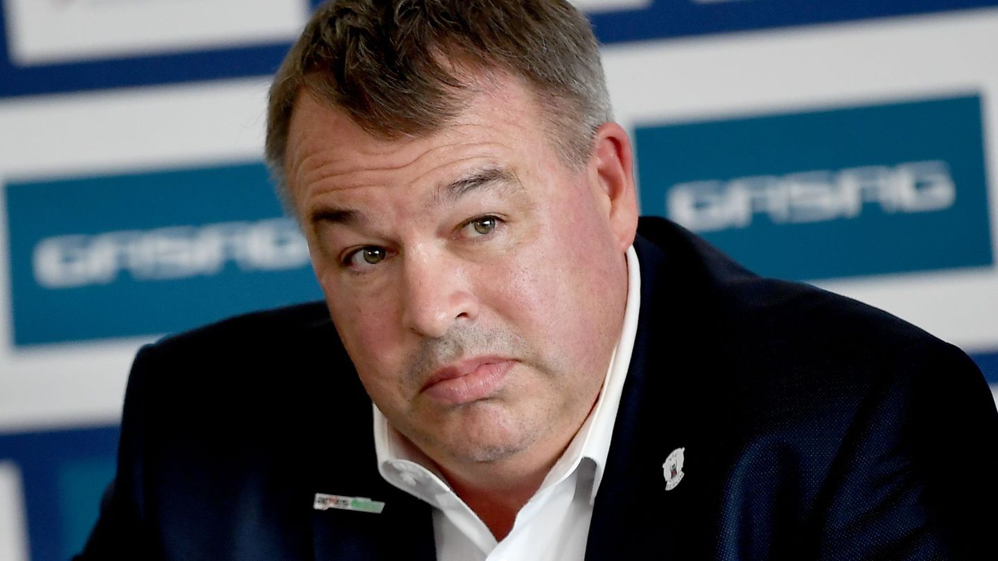Sportdirektor Stéphane Richer muss bei den Eisbären Berlin derzeit große Personalprobleme bewältigen. (Archivbild) Foto: Britta