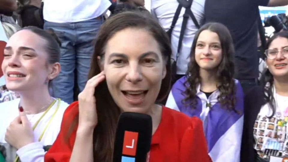 Emotionale Momente in Israel: "Erste Geiseln sind frei"